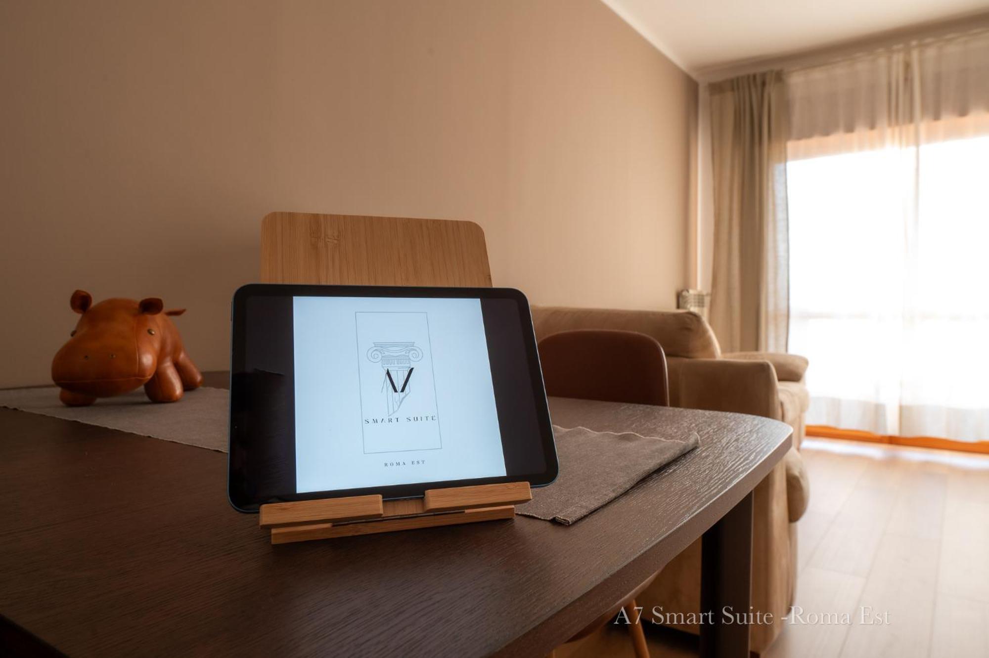 A7 Smart Suite - Roma Est ภายนอก รูปภาพ